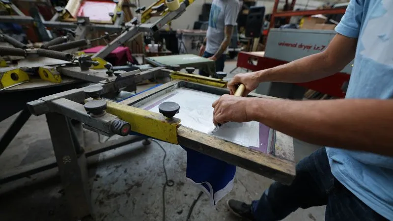 Sérigraphie, Impression sur vêtements